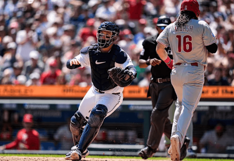 How a Missed Catch Can Turn a Popular Athlete Into the Main Story